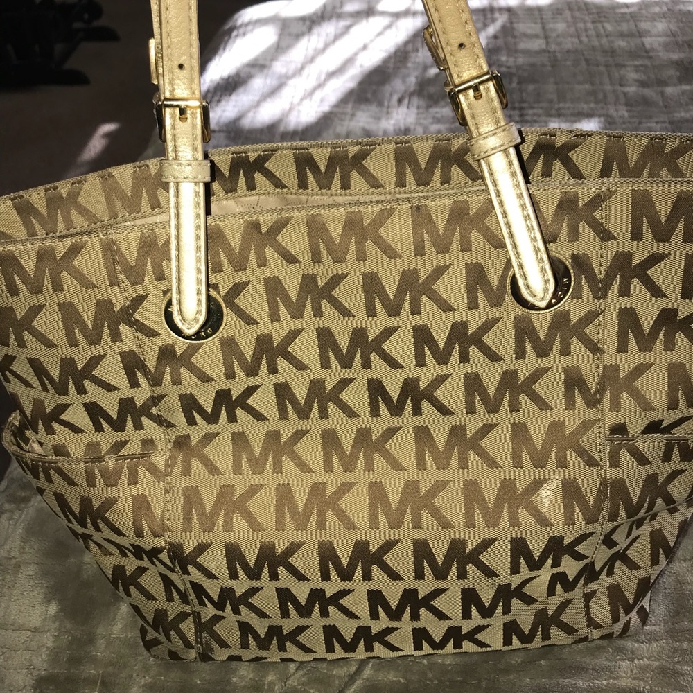 MK Tote with wallet